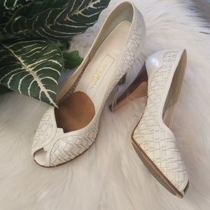 Imperial vintage leather heels woman's 6.5 white with peep toe classic heels